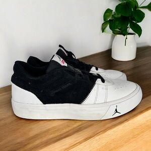 Nike Youth Jordan Black and White Sneakers Size 7Y